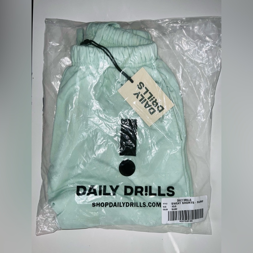 Daily Drills Women's Sweat Shorts - Size XS/S - Picture 4 of 6